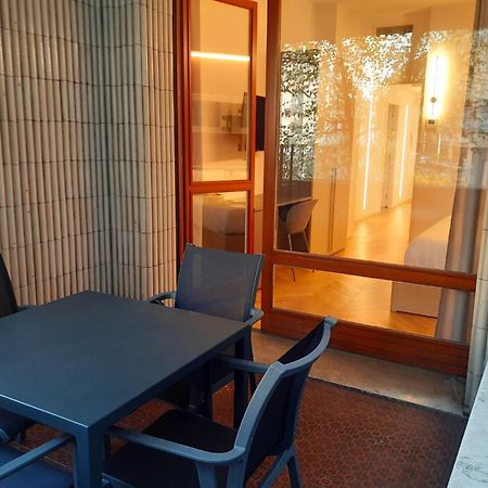 Mako Suites - Centro E Stazione Monza Luaran gambar