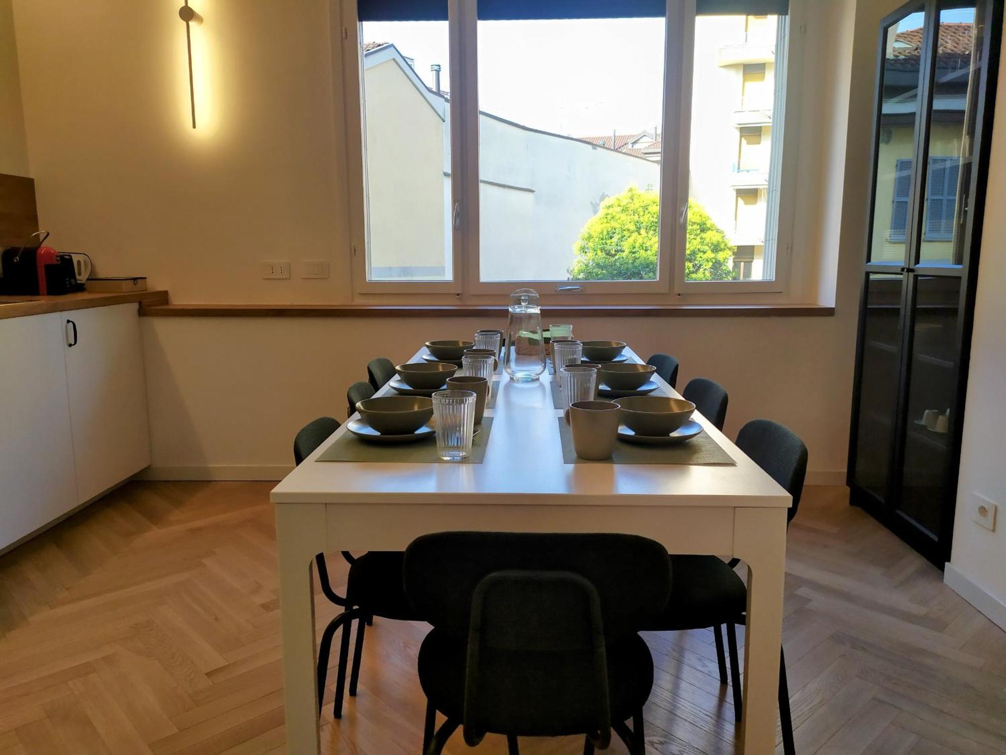 Mako Suites - Centro E Stazione Monza Luaran gambar