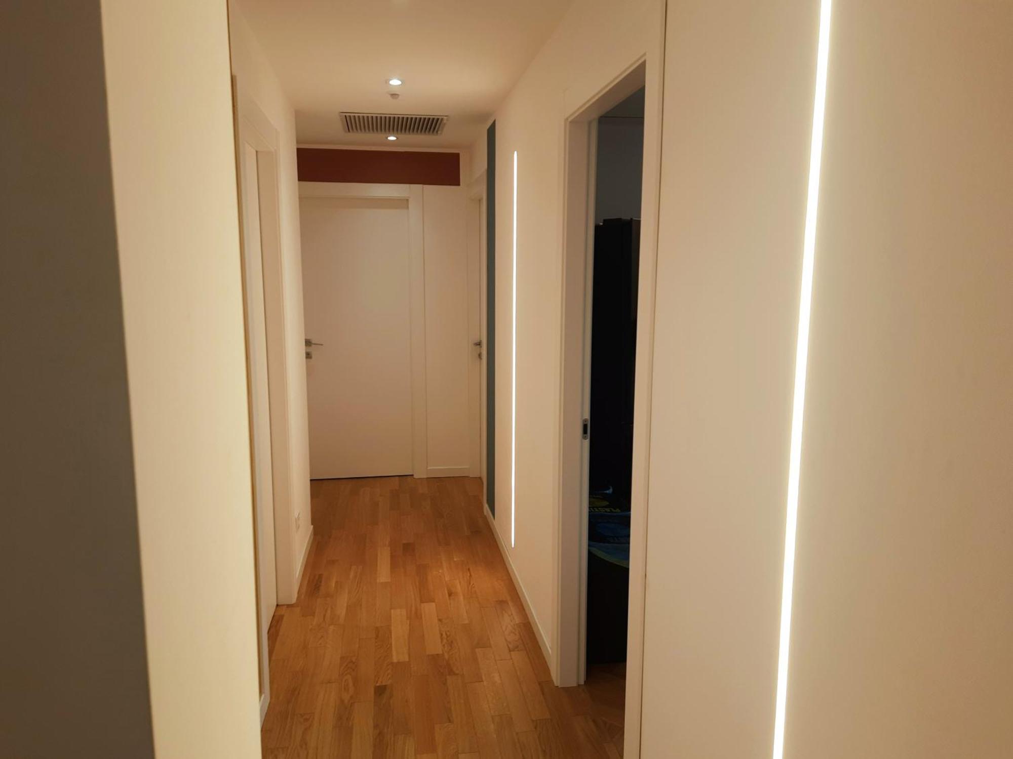 Mako Suites - Centro E Stazione Monza Luaran gambar