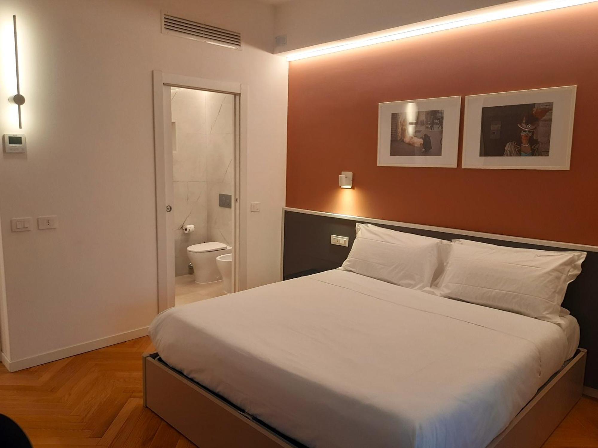 Mako Suites - Centro E Stazione Monza Luaran gambar